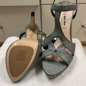 Miu miu heels. Never worn. Stingray print. Bought at Neiman’s two years ago.